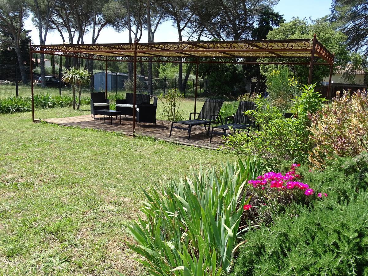 Hotel La Coudoulière Saint-Rémy-de-Provence Esterno foto