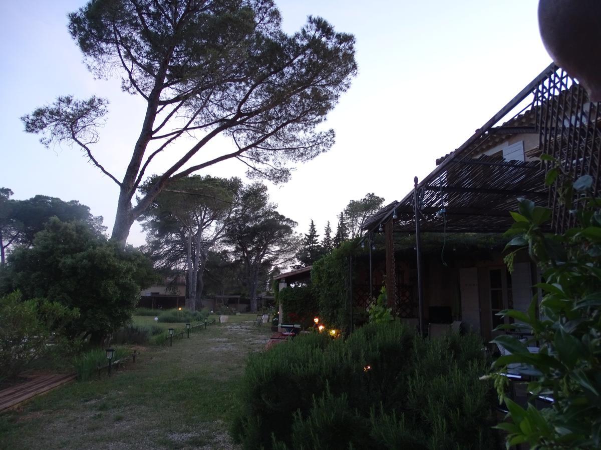 Hotel La Coudoulière Saint-Rémy-de-Provence Esterno foto